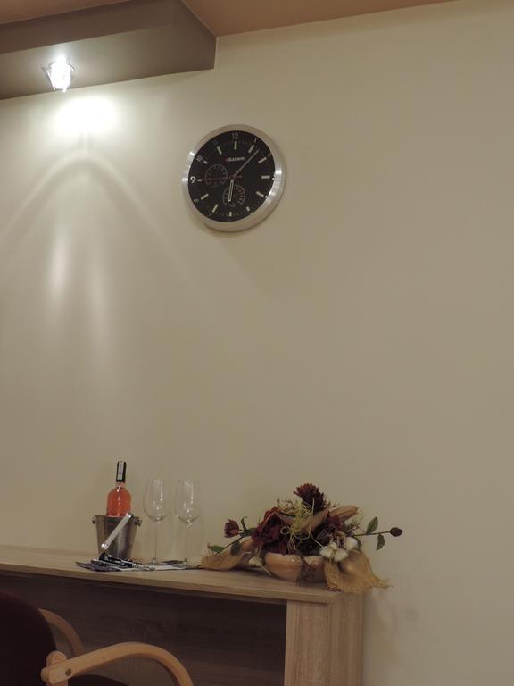 Apartament Violet クロスノ エクステリア 写真